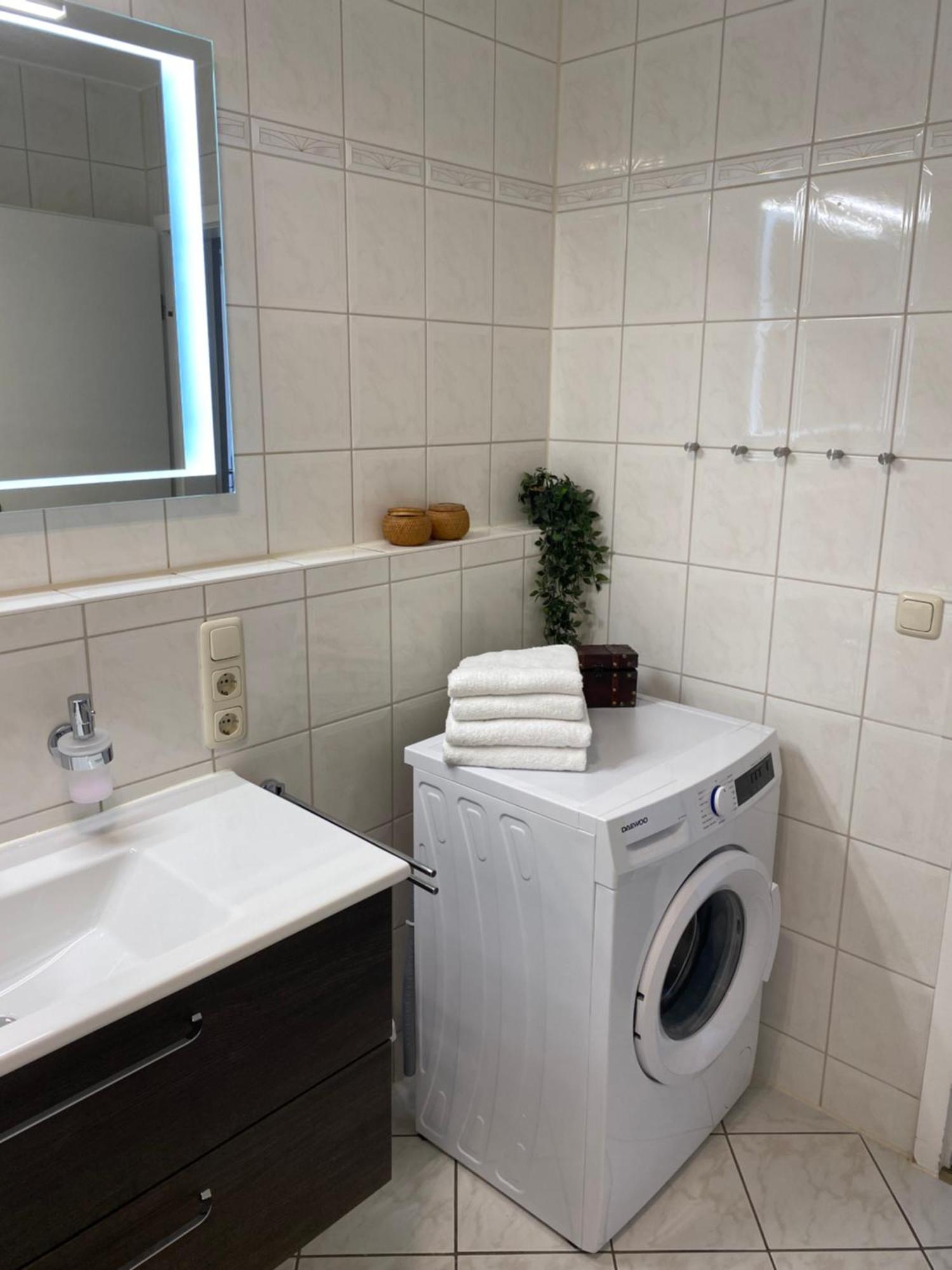 Ostseeurlaub-Goehren Ferienwohnung Sanddollar Im Haus Strandeck Eksteriør billede